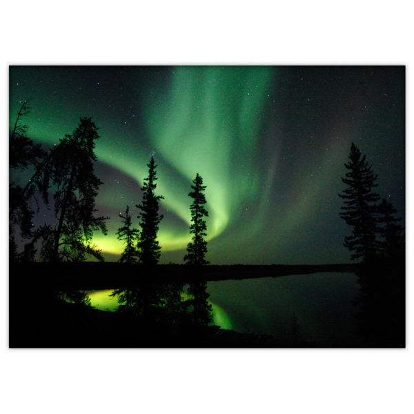 northern lights, Pine Lake, Canada